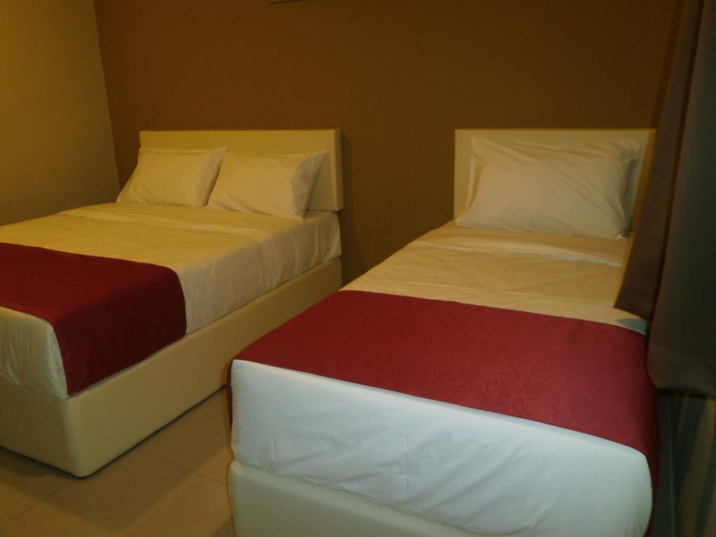 Check Inn Johor Bahru Exterior foto