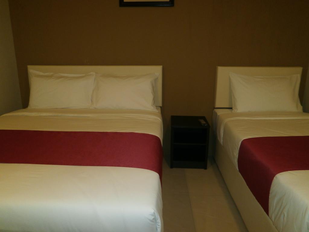 Check Inn Johor Bahru Exterior foto