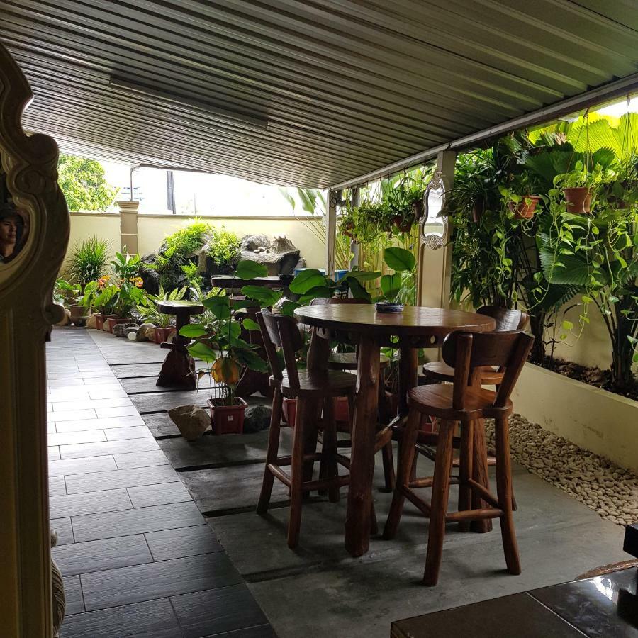 Check Inn Johor Bahru Exterior foto