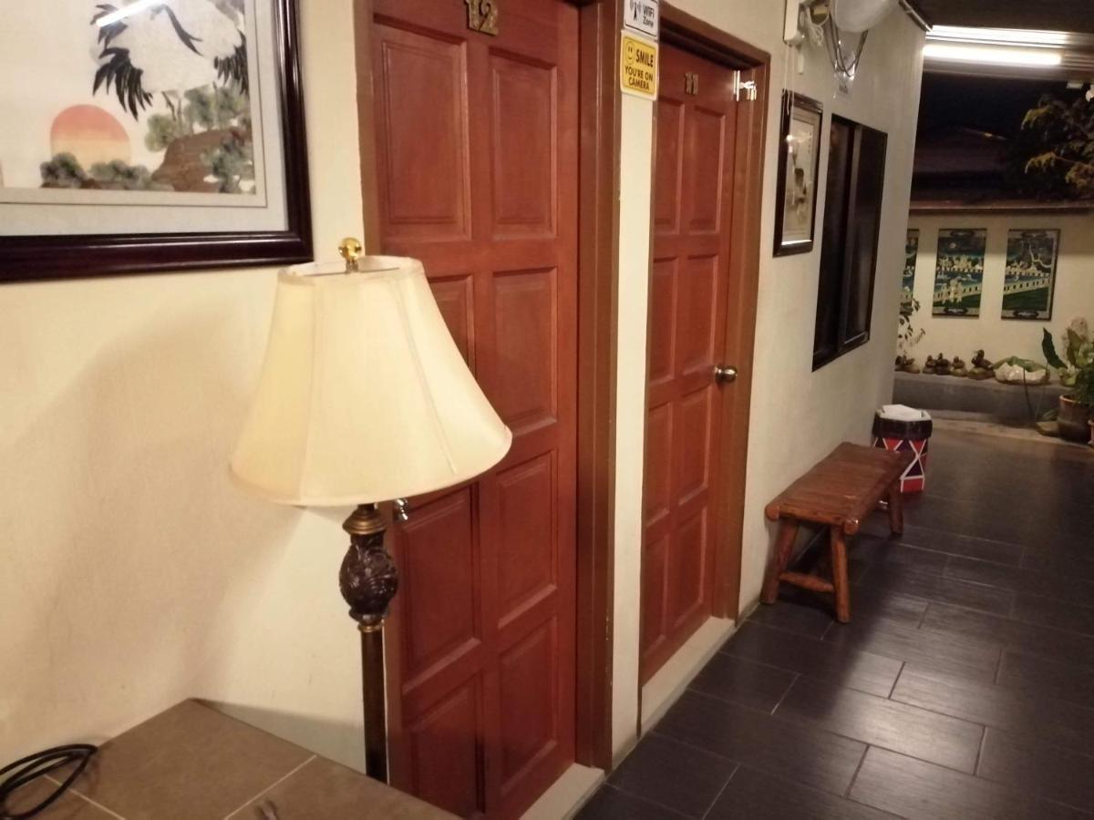 Check Inn Johor Bahru Exterior foto