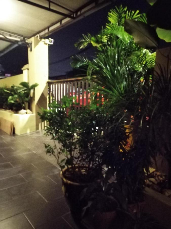 Check Inn Johor Bahru Exterior foto