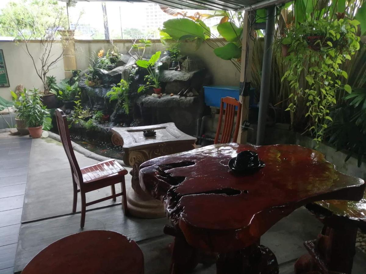 Check Inn Johor Bahru Exterior foto